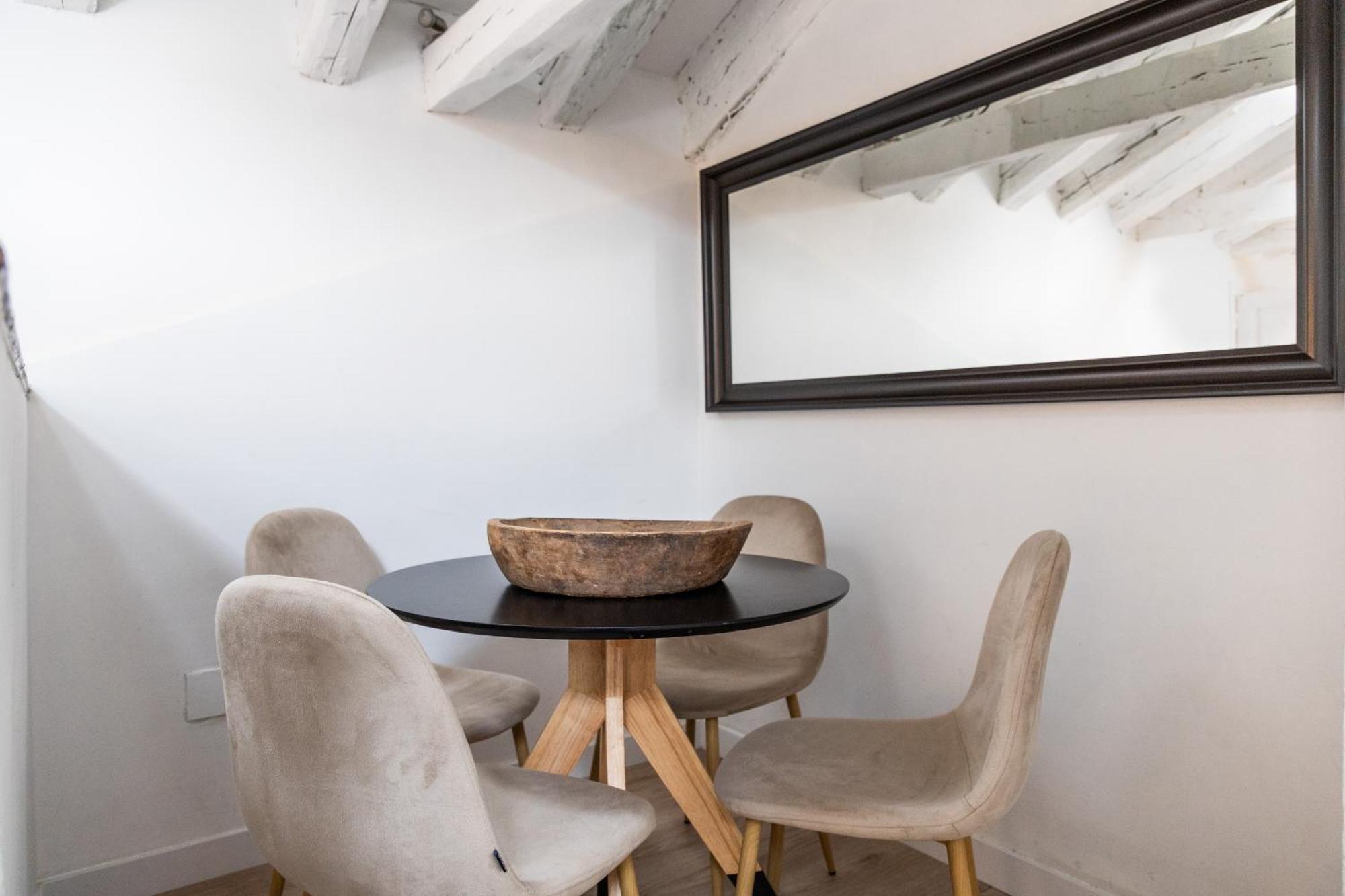 Charming Fuencarral II Apartamento Madri Exterior foto